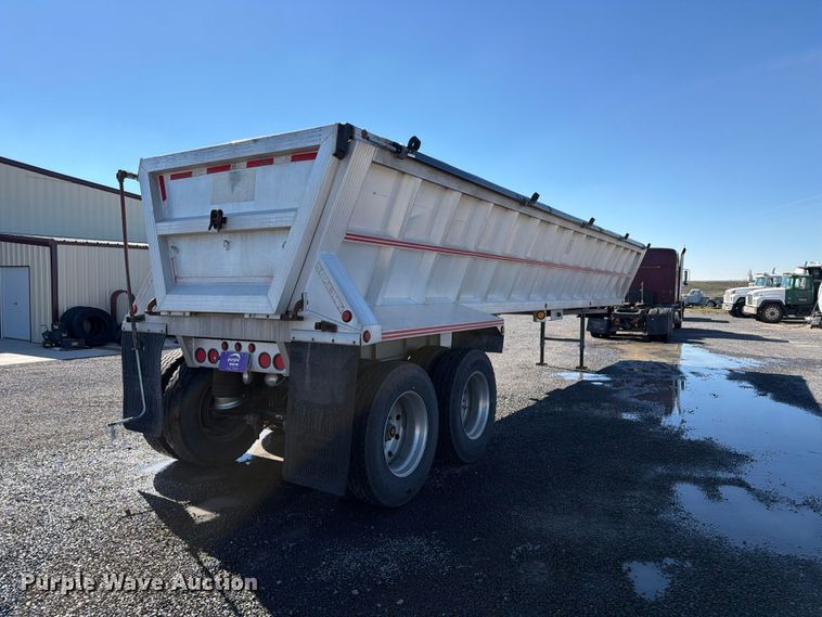image for item DV8713 1994 Vantage SV96 end dump trailer
