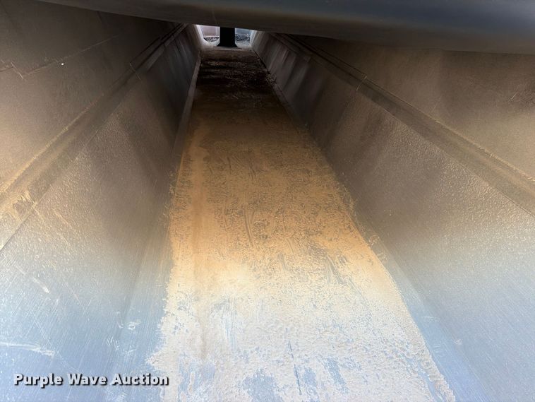 image for item DV8713 1994 Vantage SV96 end dump trailer