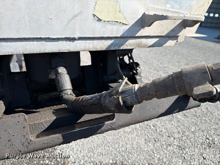 image for item DV8713 1994 Vantage SV96 end dump trailer