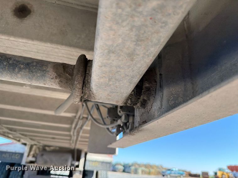 image for item DV8713 1994 Vantage SV96 end dump trailer