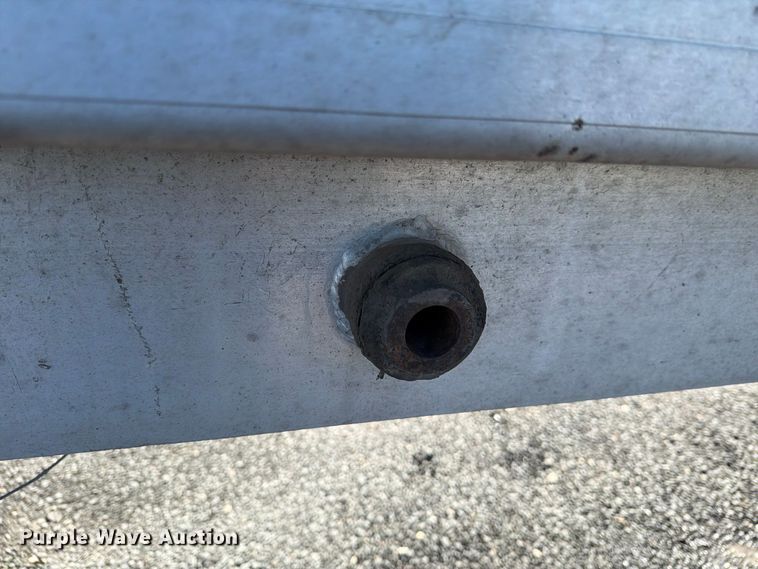 image for item DV8713 1994 Vantage SV96 end dump trailer