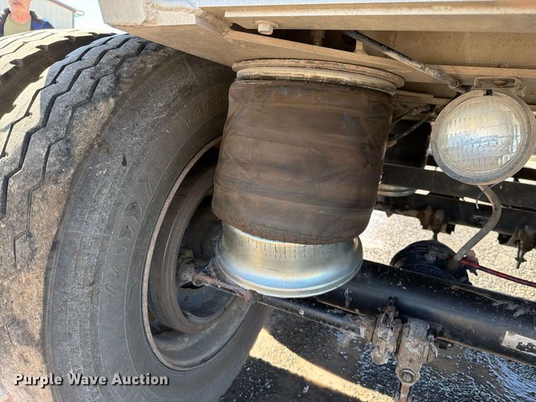 image for item DV8713 1994 Vantage SV96 end dump trailer