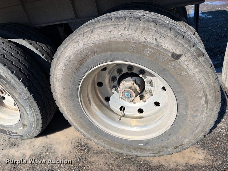 image for item DV8713 1994 Vantage SV96 end dump trailer