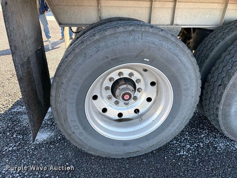 image for item DV8713 1994 Vantage SV96 end dump trailer