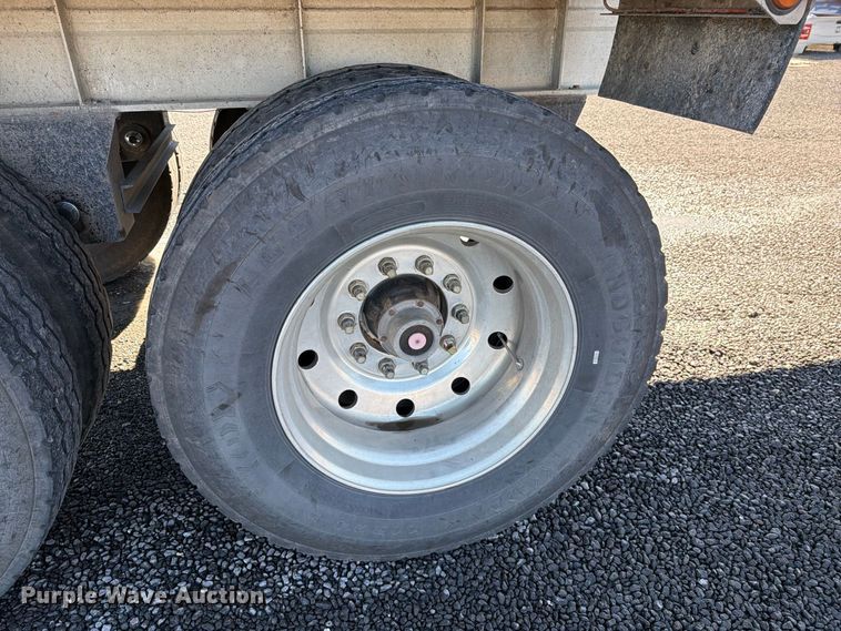 image for item DV8713 1994 Vantage SV96 end dump trailer