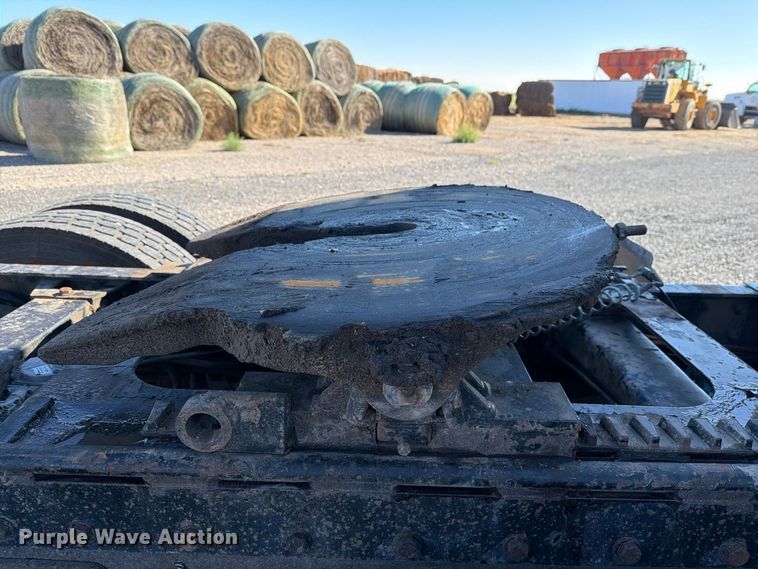 image for item DV8716 2001 Peterbilt 379 semi truck