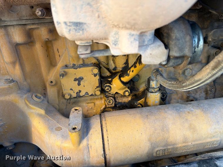 image for item DV8716 2001 Peterbilt 379 semi truck