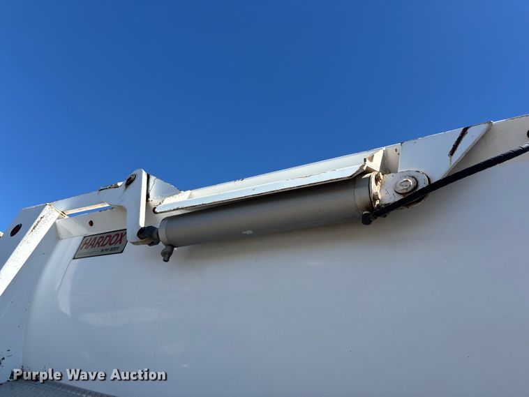 image for item DW1308 2022 Intramet ED-36-FL end dump trailer