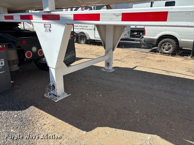 image for item DW1308 2022 Intramet ED-36-FL end dump trailer