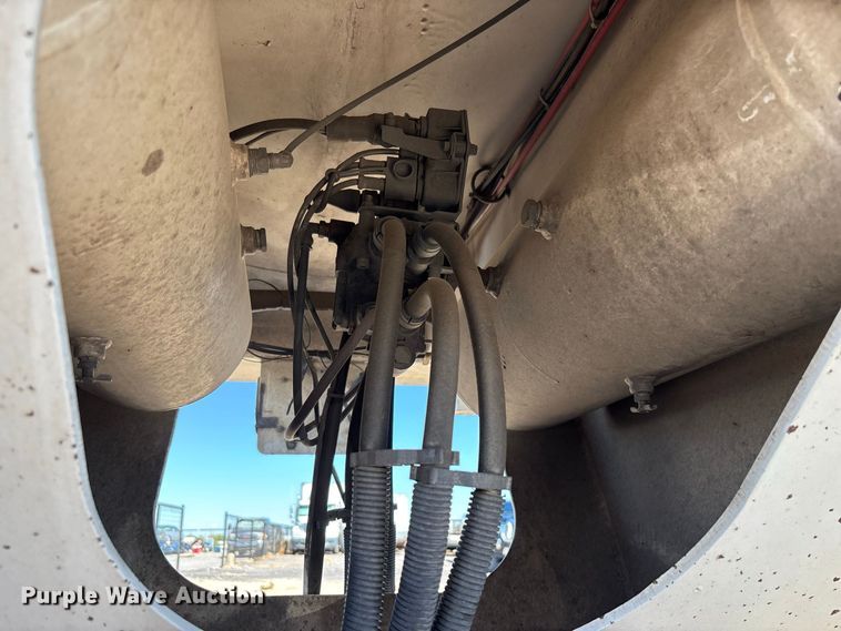 image for item DW1308 2022 Intramet ED-36-FL end dump trailer
