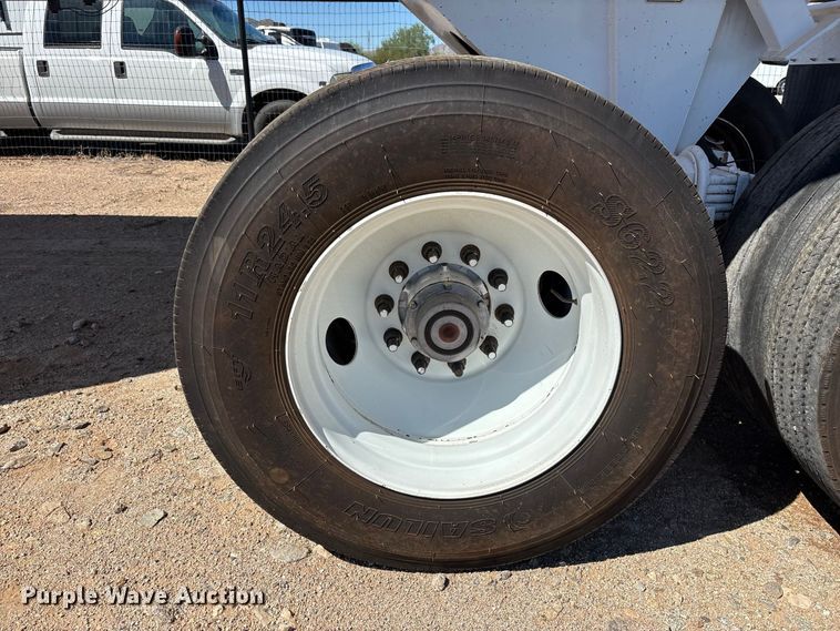 image for item DW1308 2022 Intramet ED-36-FL end dump trailer