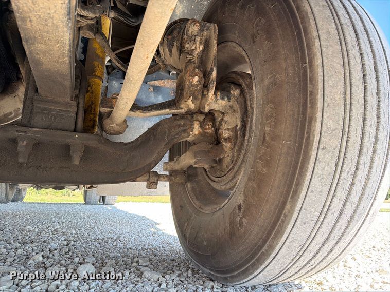 image for item DZ4708 2000 Kenworth T600 semi truck