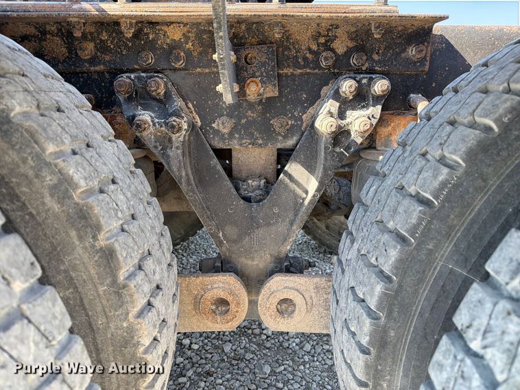 image for item DZ4708 2000 Kenworth T600 semi truck