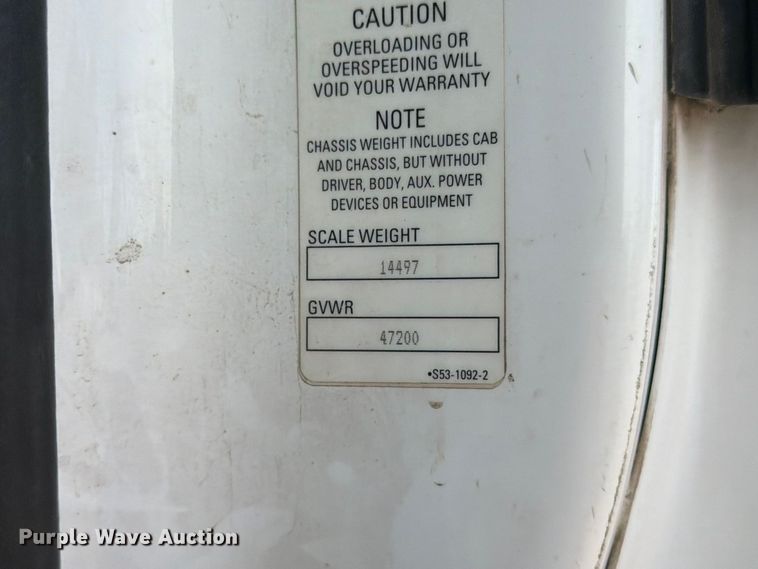 image for item EA0015 2015 Kenworth T680 semi truck