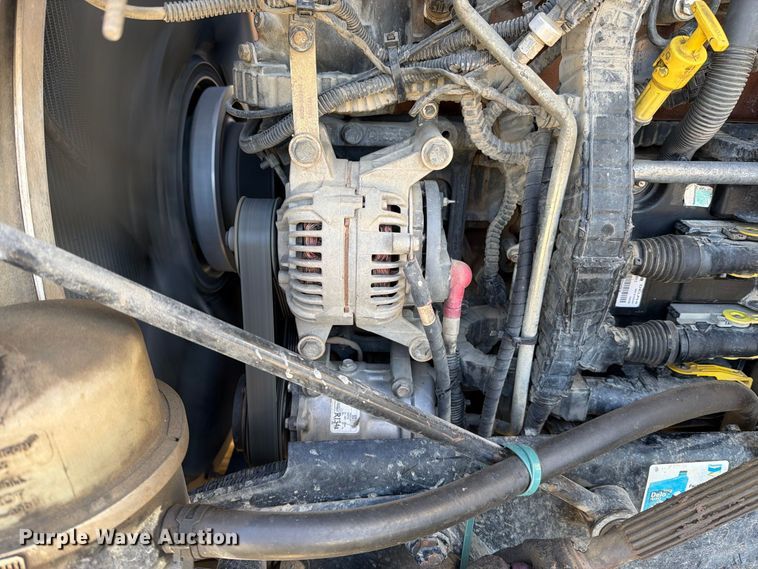 image for item EA0016 2015 Kenworth T680 semi truck