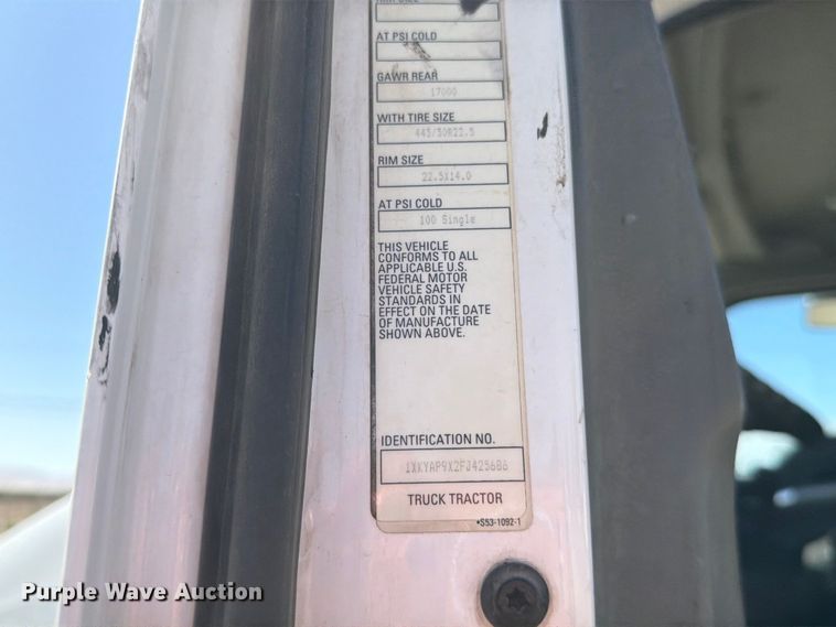 image for item EA0020 2015 Kenworth T680 semi truck