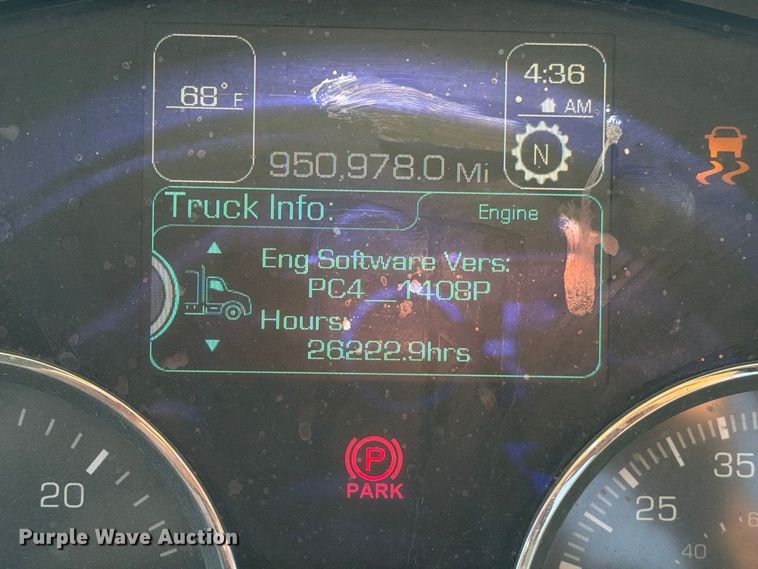 image for item EA0023 2015 Kenworth T680 semi truck