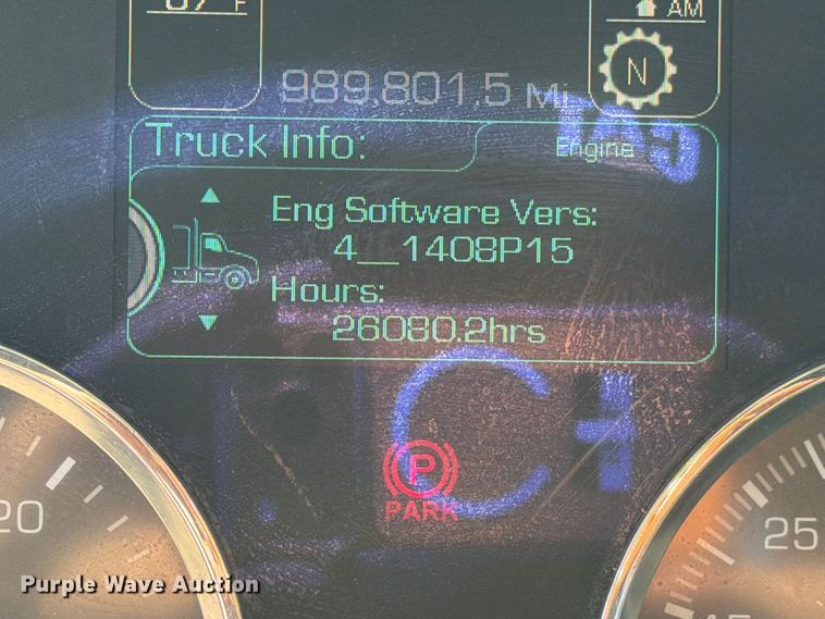 image for item EA0024 2015 Kenworth T680 semi truck