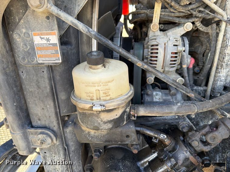 image for item EA0024 2015 Kenworth T680 semi truck