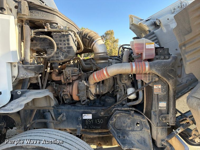 image for item EA0030 2015 Kenworth T680 semi truck