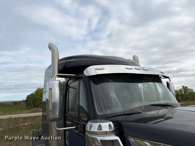 image for item EA0534 2013 International Lonestar semi truck