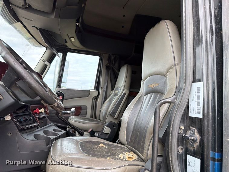 image for item EA0534 2013 International Lonestar semi truck