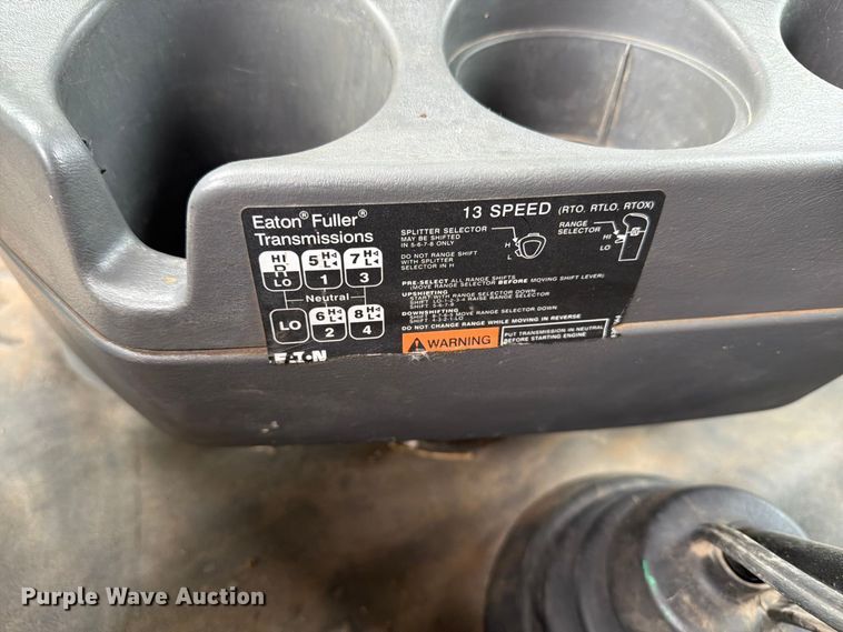 image for item EA0534 2013 International Lonestar semi truck