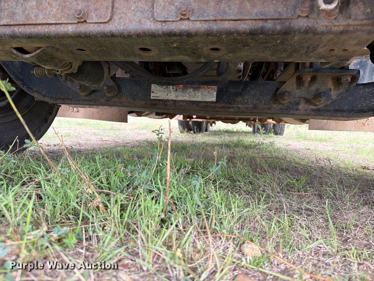 image for item EA0534 2013 International Lonestar semi truck