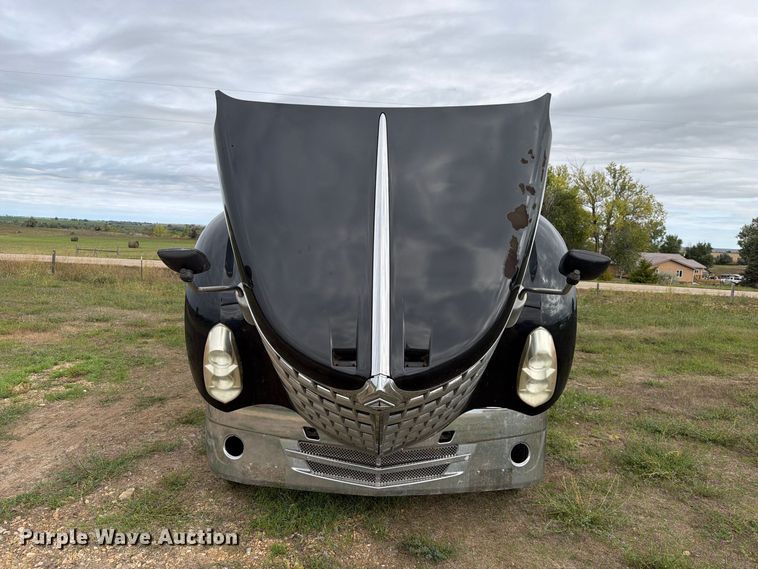 image for item EA0534 2013 International Lonestar semi truck