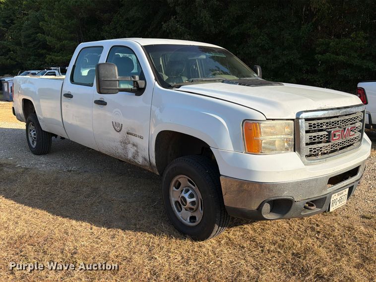 image for item EA7362 2012 GMC Sierra 2500HD Crew Cab pickup truck