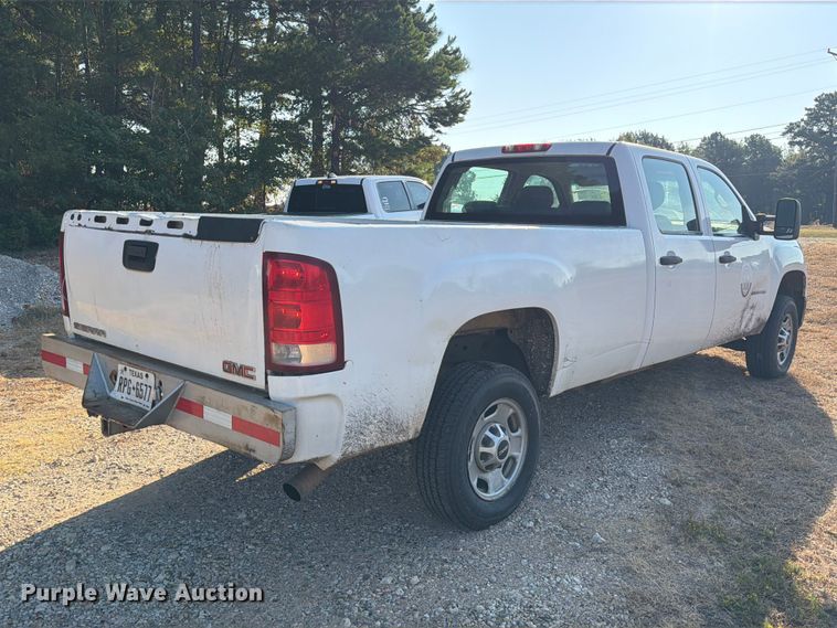 image for item EA7362 2012 GMC Sierra 2500HD Crew Cab pickup truck