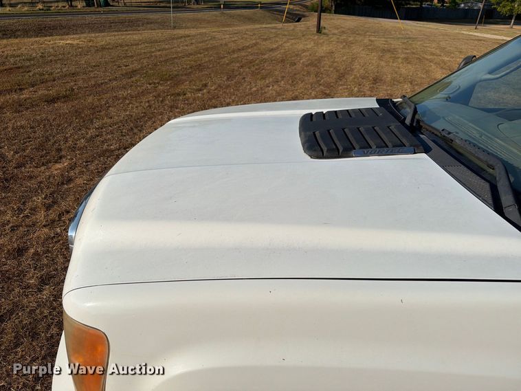 image for item EA7362 2012 GMC Sierra 2500HD Crew Cab pickup truck
