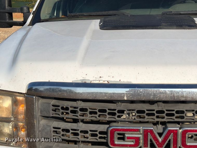 image for item EA7362 2012 GMC Sierra 2500HD Crew Cab pickup truck