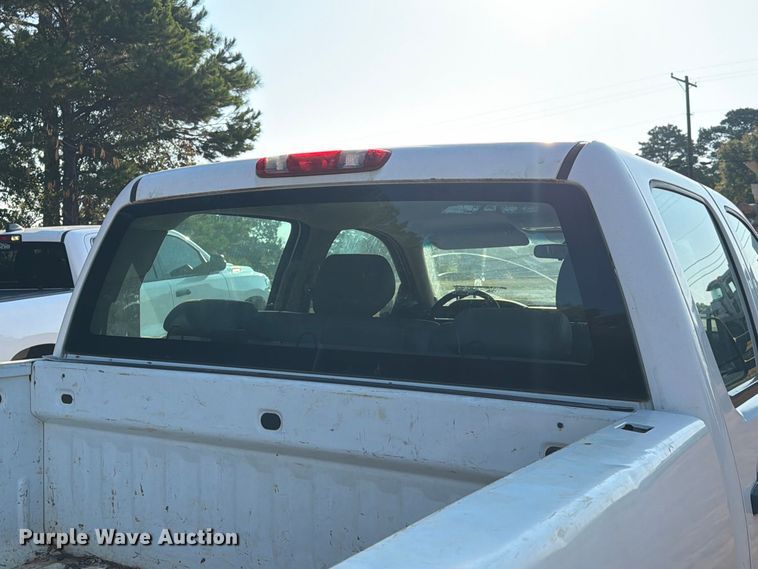 image for item EA7362 2012 GMC Sierra 2500HD Crew Cab pickup truck