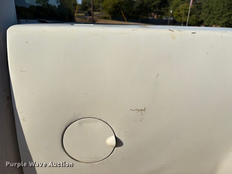 image for item EA7362 2012 GMC Sierra 2500HD Crew Cab pickup truck
