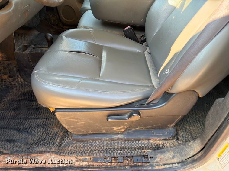 image for item EA7362 2012 GMC Sierra 2500HD Crew Cab pickup truck