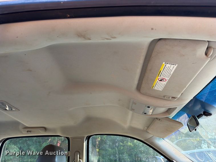 image for item EA7362 2012 GMC Sierra 2500HD Crew Cab pickup truck