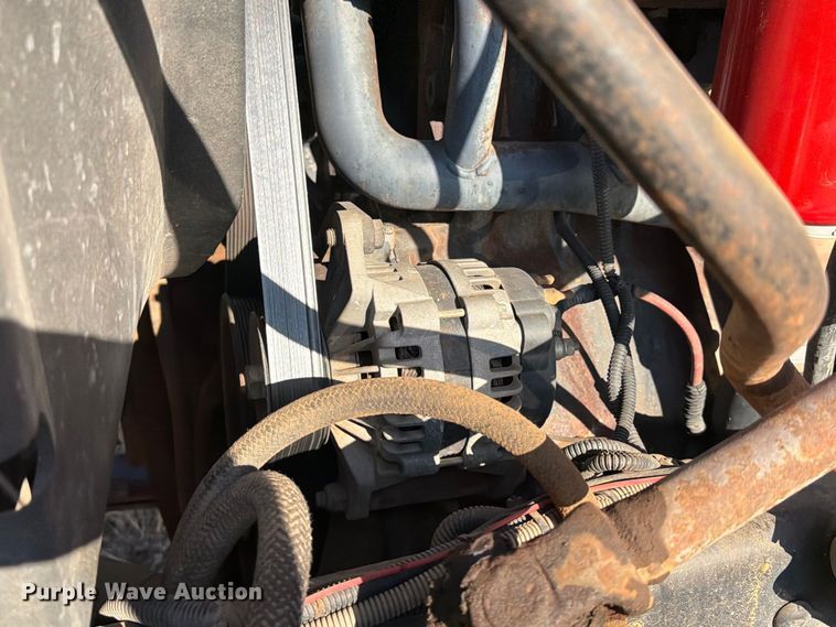 image for item EA7363 2002 Mack CH613 semi truck