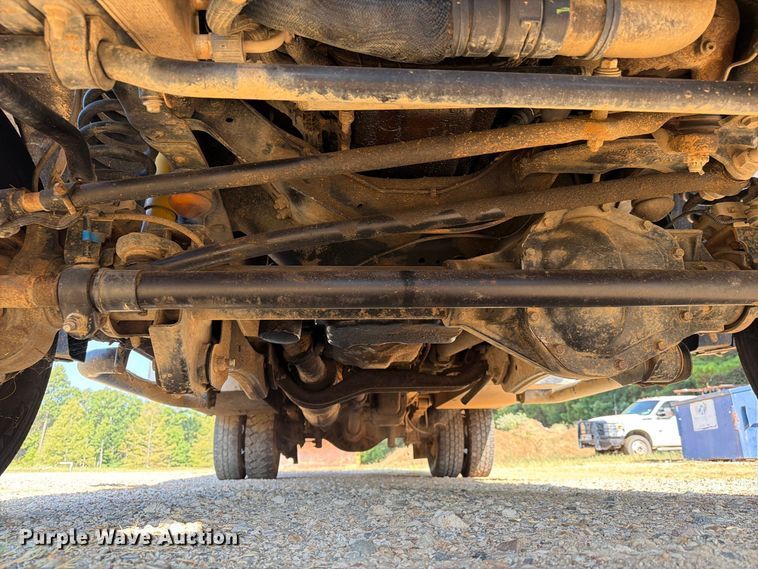 image for item EA7365 2013 Ford F550 Super Duty utility / service truck