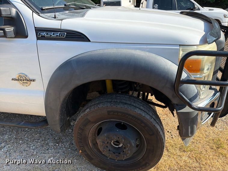 image for item EA7365 2013 Ford F550 Super Duty utility / service truck