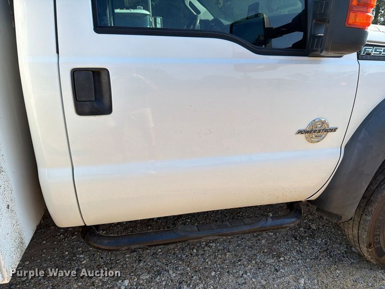 image for item EA7365 2013 Ford F550 Super Duty utility / service truck