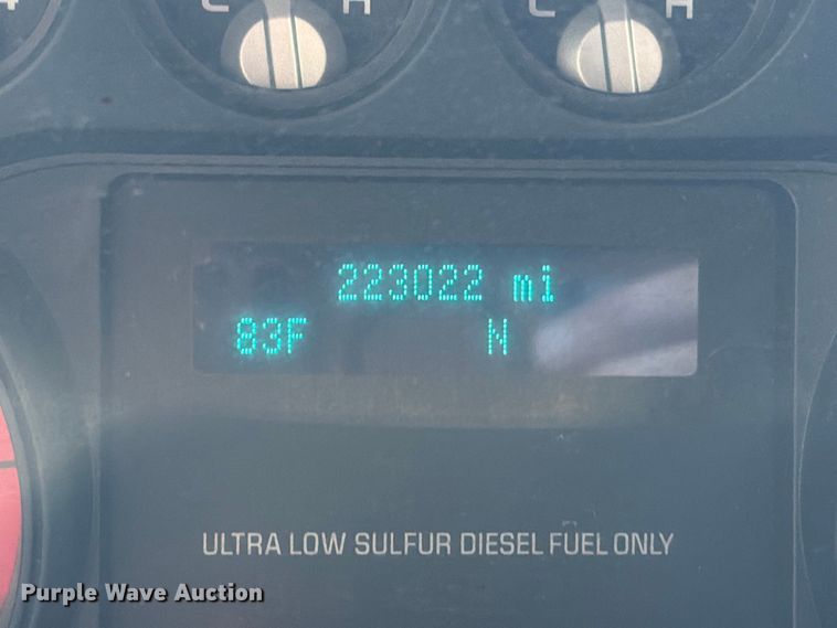 image for item EA7365 2013 Ford F550 Super Duty utility / service truck