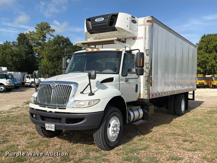 image for item EA7381 2019 International DuraStar 4300 refrigerated truck
