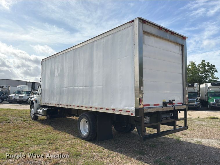 image for item EA7381 2019 International DuraStar 4300 refrigerated truck