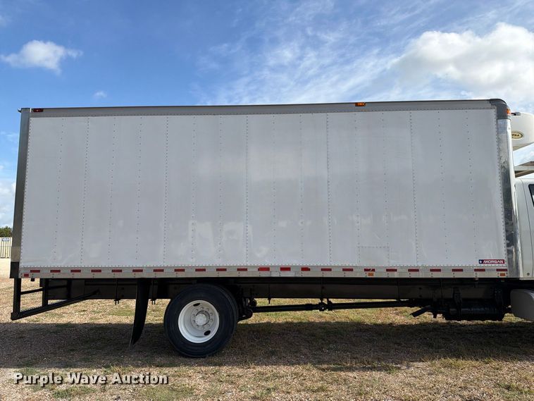image for item EA7381 2019 International DuraStar 4300 refrigerated truck