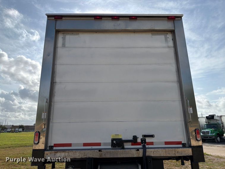 image for item EA7381 2019 International DuraStar 4300 refrigerated truck