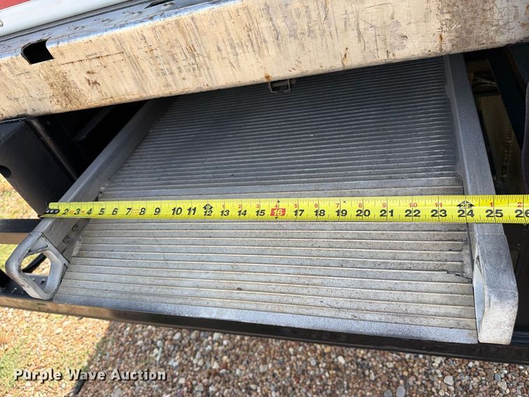 image for item EA7381 2019 International DuraStar 4300 refrigerated truck