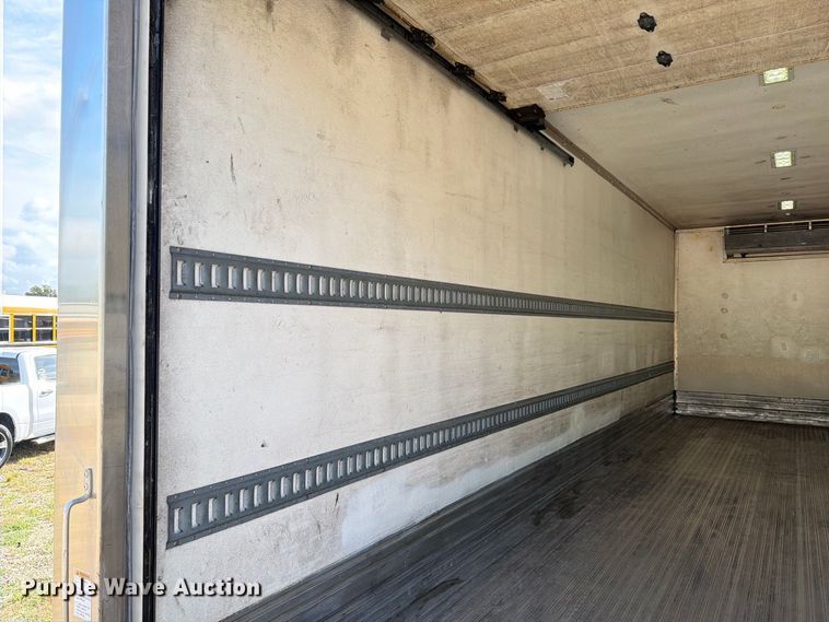 image for item EA7381 2019 International DuraStar 4300 refrigerated truck