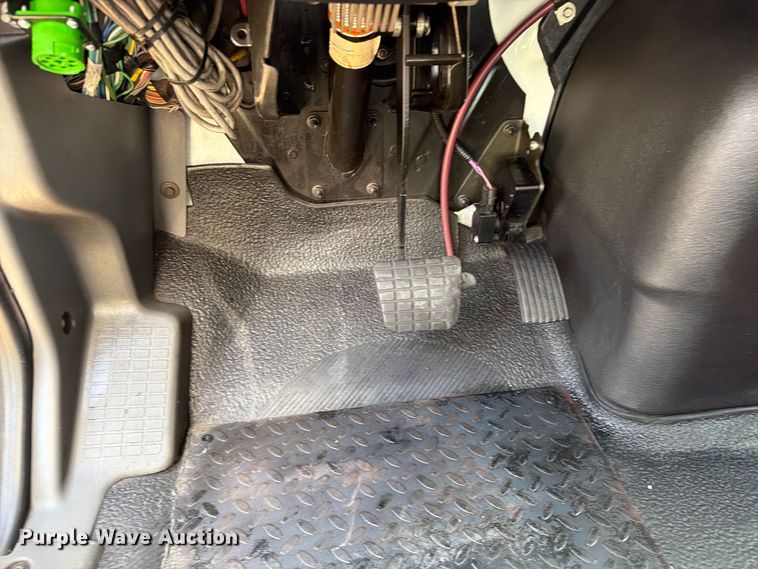 image for item EA7381 2019 International DuraStar 4300 refrigerated truck