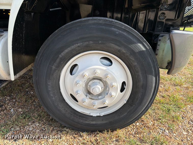 image for item EA7381 2019 International DuraStar 4300 refrigerated truck